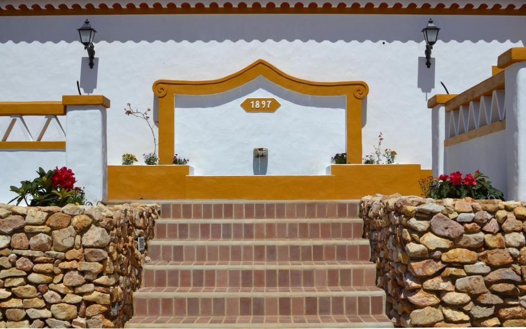 Herdade Do Amarelo Nature & Spa Вила Нова де Милфонтеш Екстериор снимка