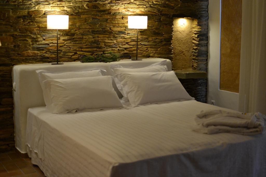 Herdade Do Amarelo Nature & Spa Вила Нова де Милфонтеш Стая снимка